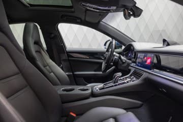 Porsche Panamera - thumbnail 34