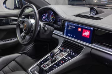 Porsche Panamera - thumbnail 35