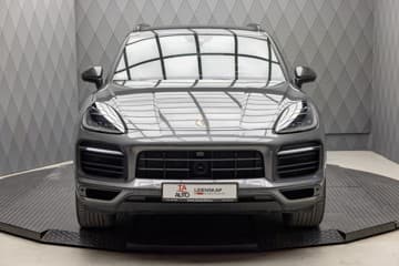 Porsche Cayenne - thumbnail 3