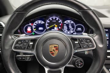 Porsche Cayenne - thumbnail 17
