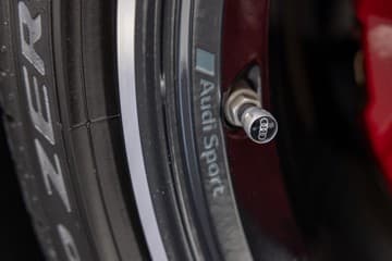 Audi RS6 - thumbnail 16