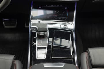 Audi RS6 - thumbnail 32