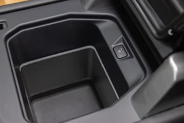 Land Rover Defender - thumbnail 34