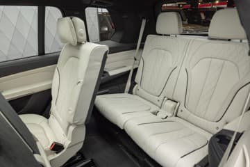 BMW X7 - thumbnail 38