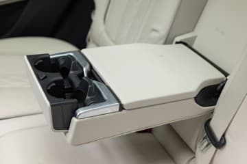 BMW X7 - thumbnail 36