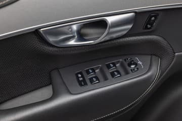 Volvo XC 90 - thumbnail 15