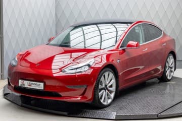 Tesla Model 3 - thumbnail 2