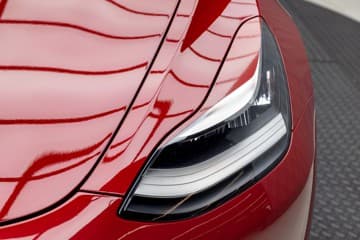 Tesla Model 3 - thumbnail 8