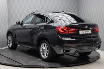 BMW X6 - thumbnail 1
