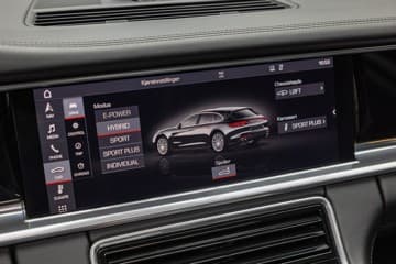 Porsche Panamera - thumbnail 28