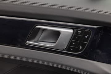 Porsche Panamera - thumbnail 16