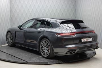 Porsche Panamera - thumbnail 1