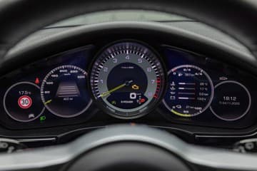 Porsche Panamera - thumbnail 22