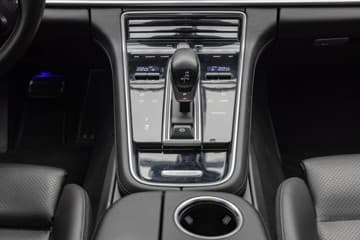 Porsche Panamera - thumbnail 30