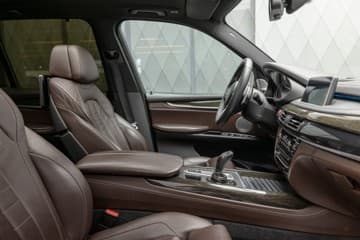 BMW X5 - thumbnail 26