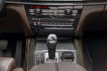 BMW X5 - thumbnail 32