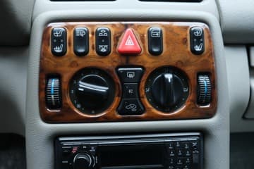 Mercedes-Benz CLK - thumbnail 16