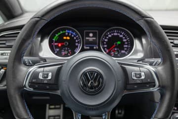 Volkswagen Golf - thumbnail 18