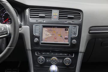 Volkswagen Golf - thumbnail 21