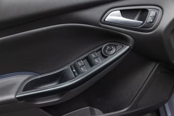 Ford Focus - thumbnail 20