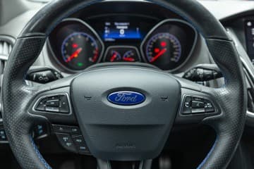 Ford Focus - thumbnail 25