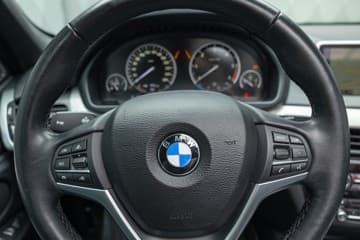 BMW X5 - thumbnail 25