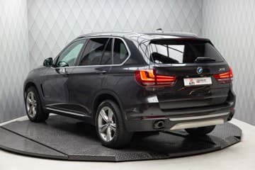 BMW X5 - thumbnail 1