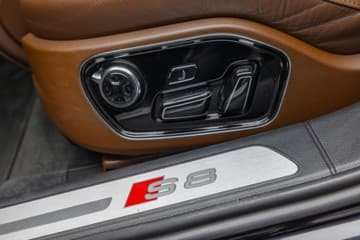 Audi S8 - thumbnail 20