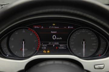 Audi S8 - thumbnail 24