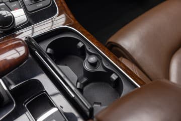 Audi S8 - thumbnail 35