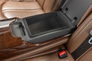 Audi S8 - thumbnail 39