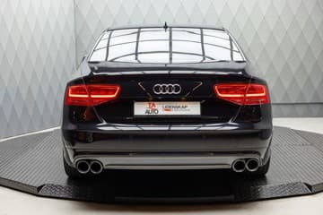 Audi S8 - thumbnail 4