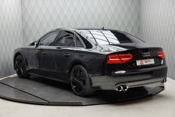 Audi S8 - thumbnail 1