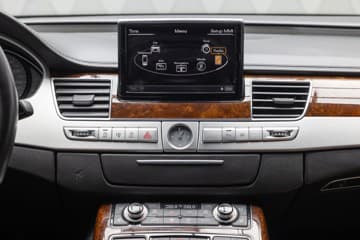 Audi S8 - thumbnail 27