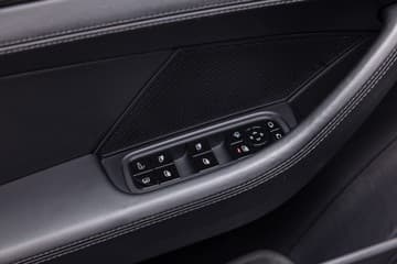 Porsche Panamera - thumbnail 17