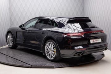 Porsche Panamera - thumbnail 1