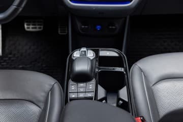 Hyundai Ioniq - thumbnail 22