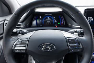 Hyundai Ioniq - thumbnail 18