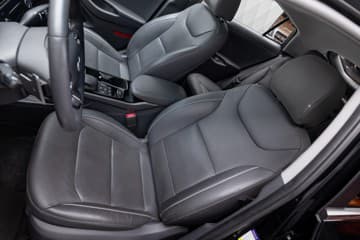 Hyundai Ioniq - thumbnail 16
