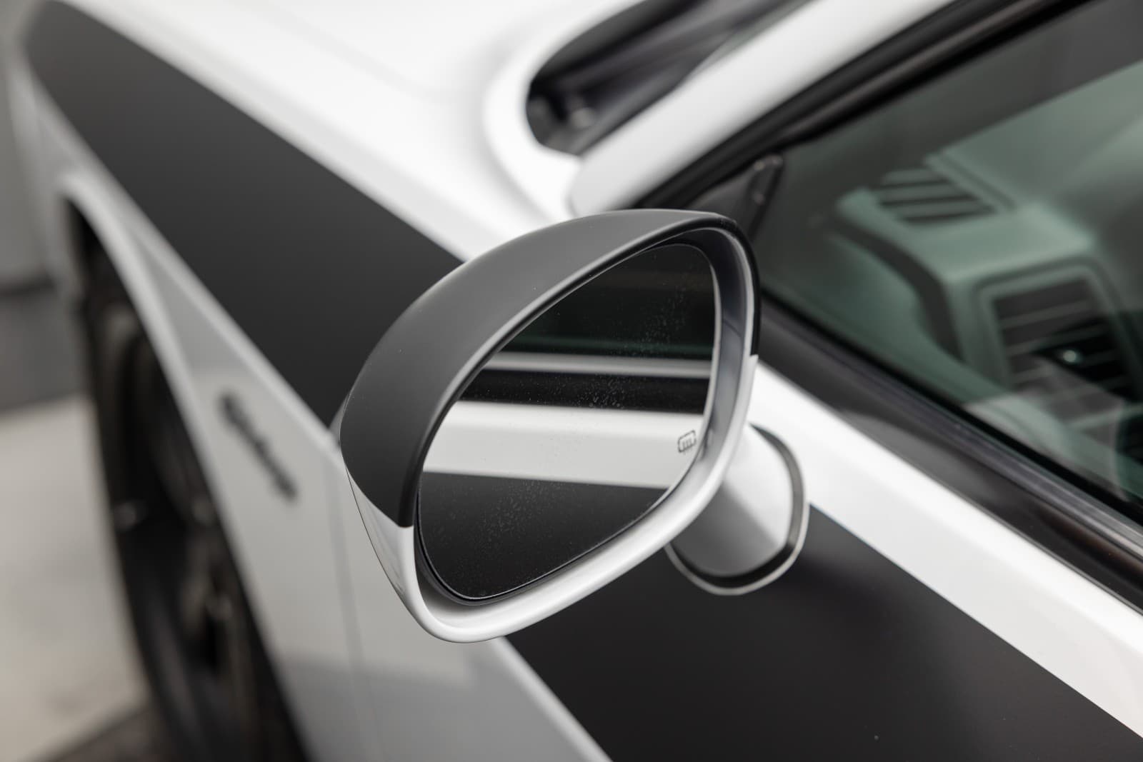 Dodge Challenger - bilde 17