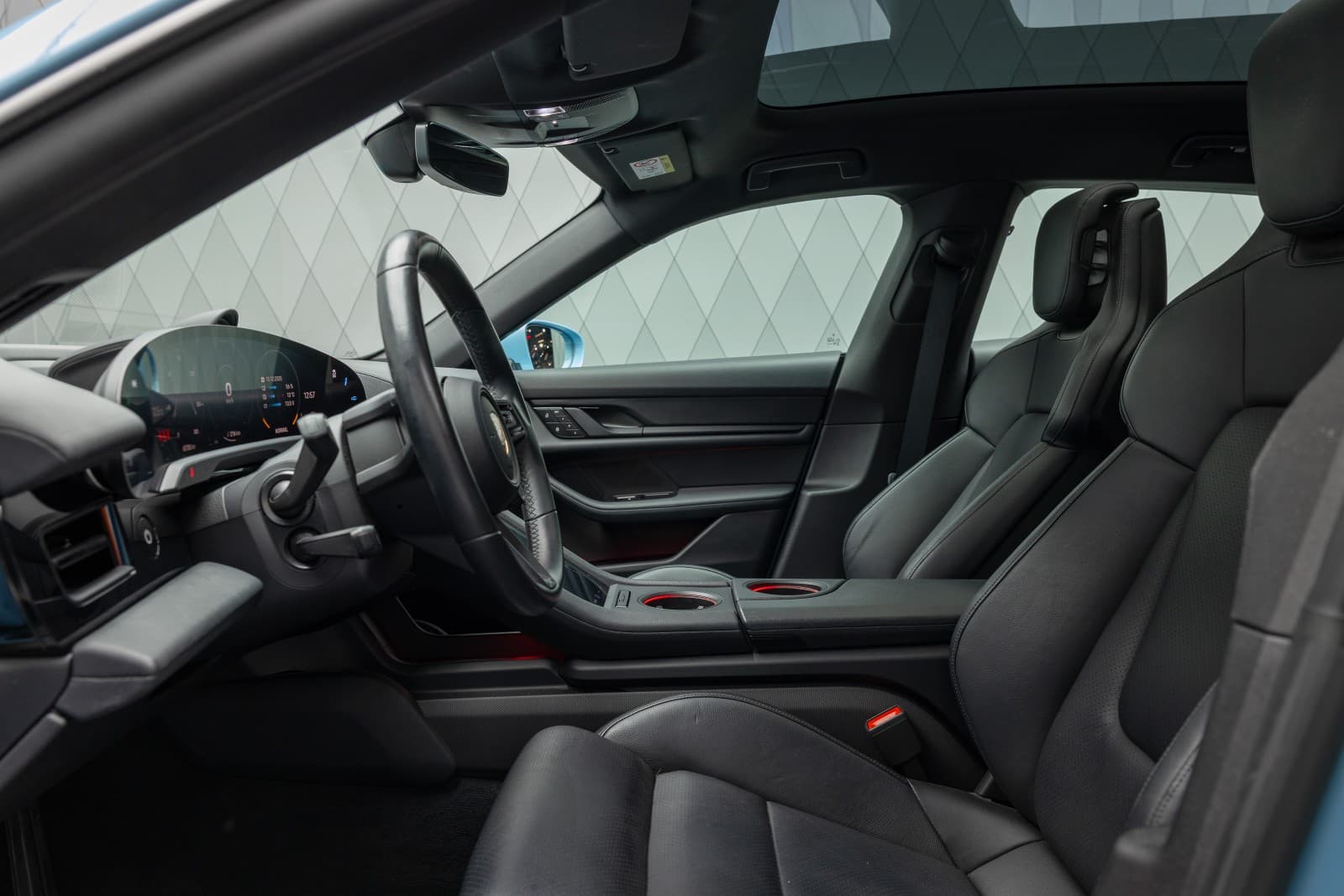 Porsche Taycan Cross Turismo - bilde 22