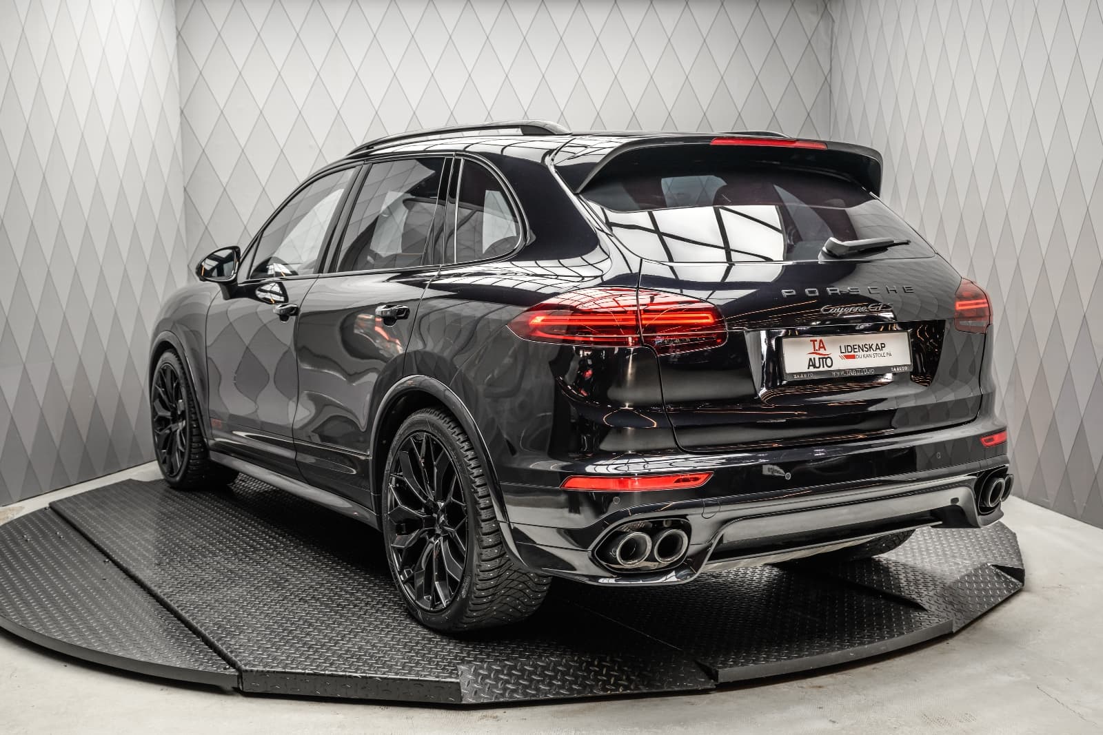 Porsche Cayenne - bilde 1