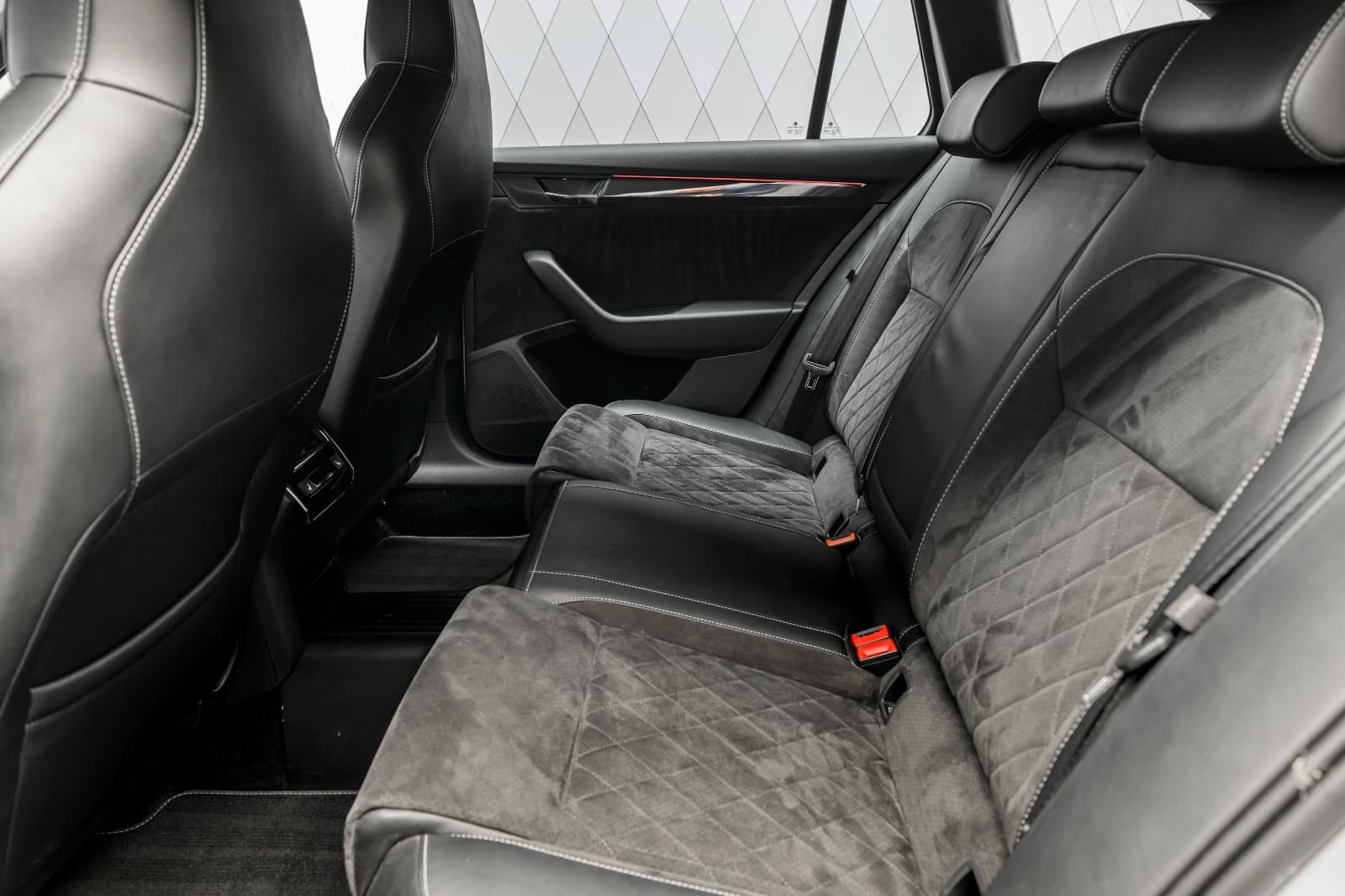 Skoda Superb - bilde 22