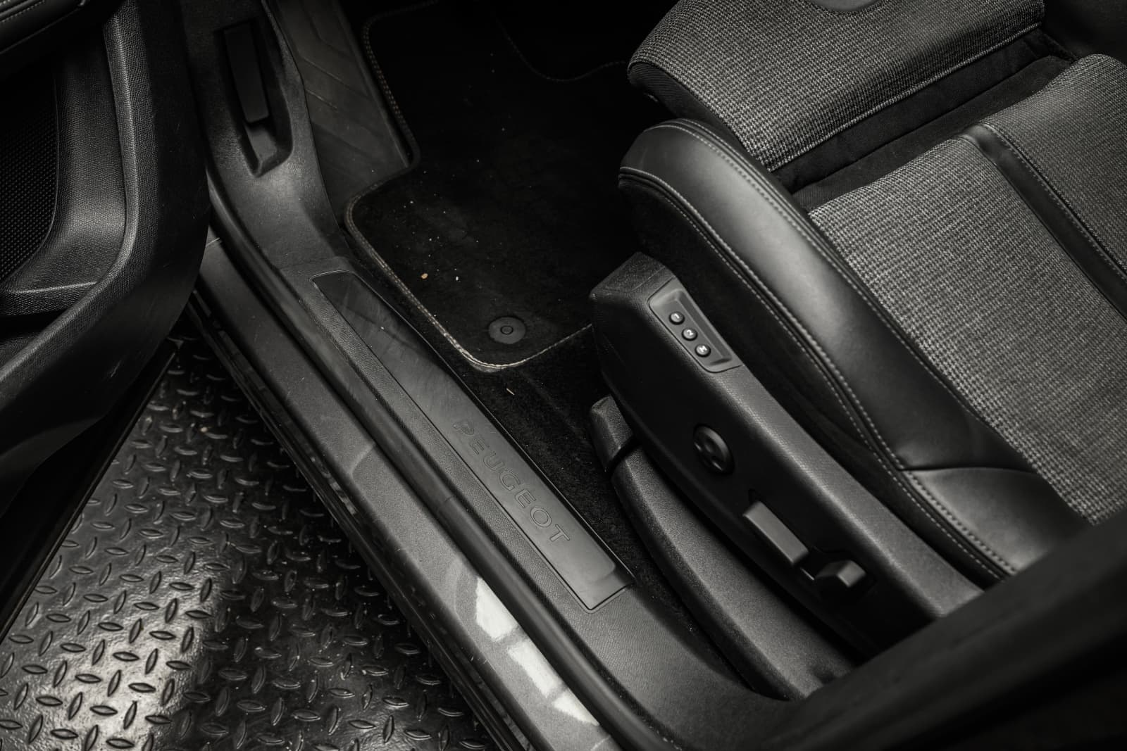 Peugeot 5008 - bilde 14