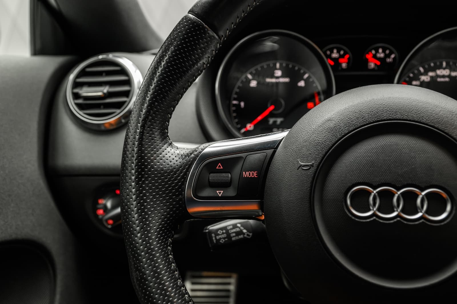 Audi TT - bilde 19
