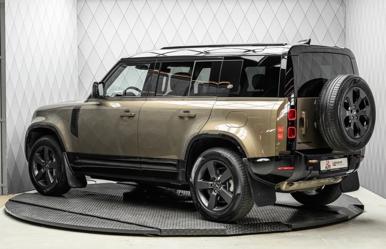 Land Rover Defender - bilde 7