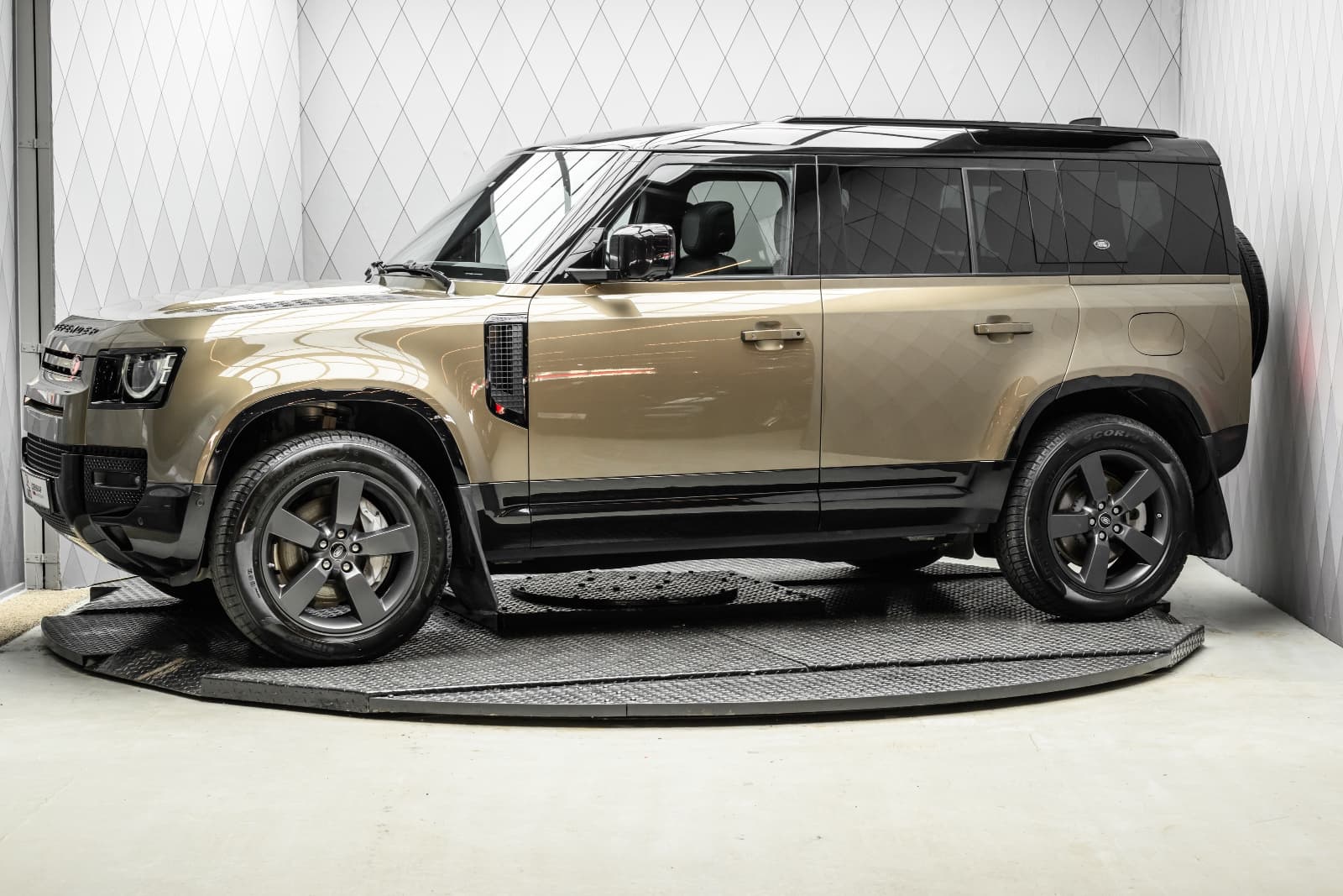 Land Rover Defender - bilde 3