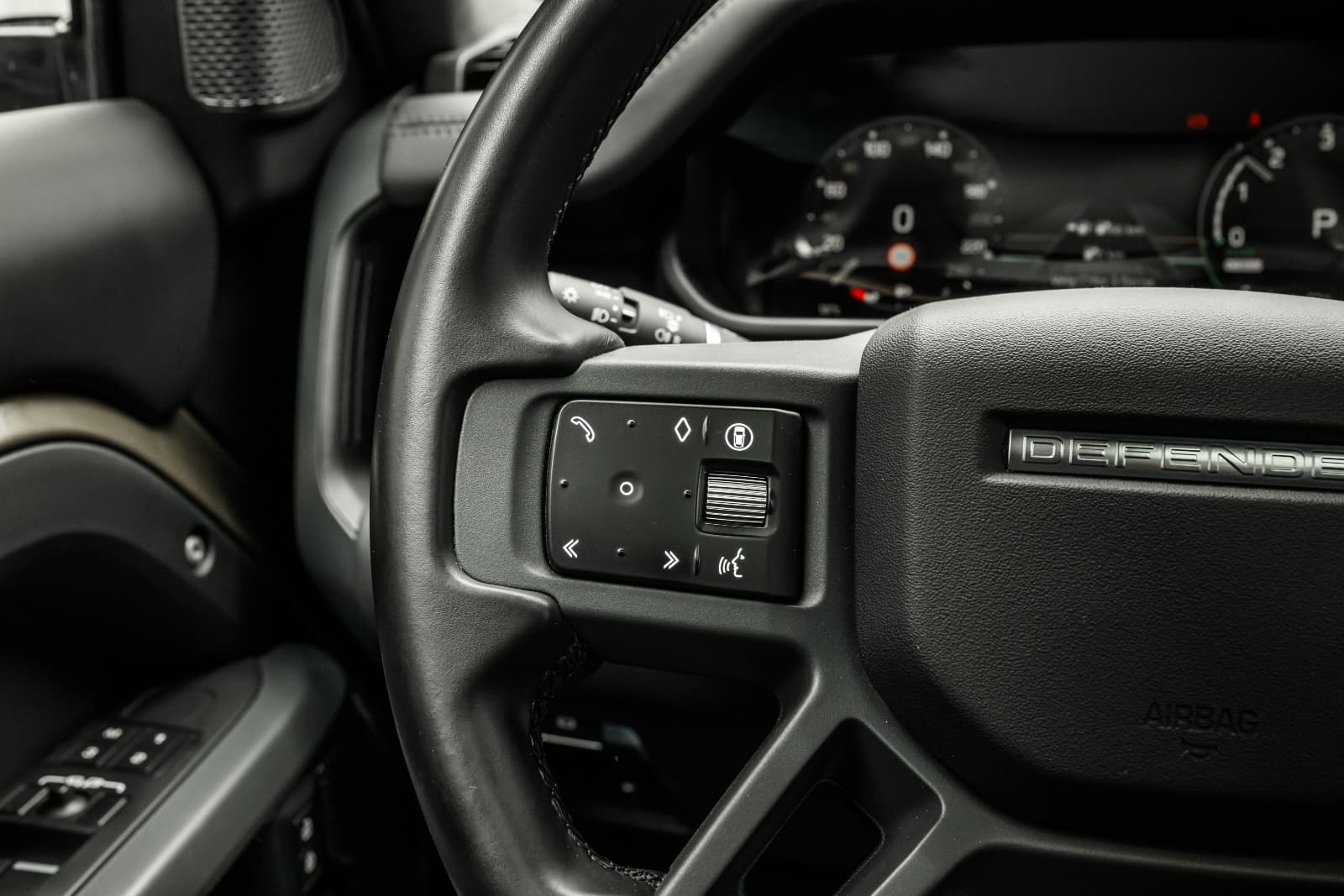 Land Rover Defender - bilde 24