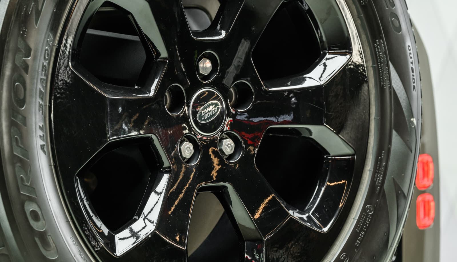 Land Rover Defender - bilde 16