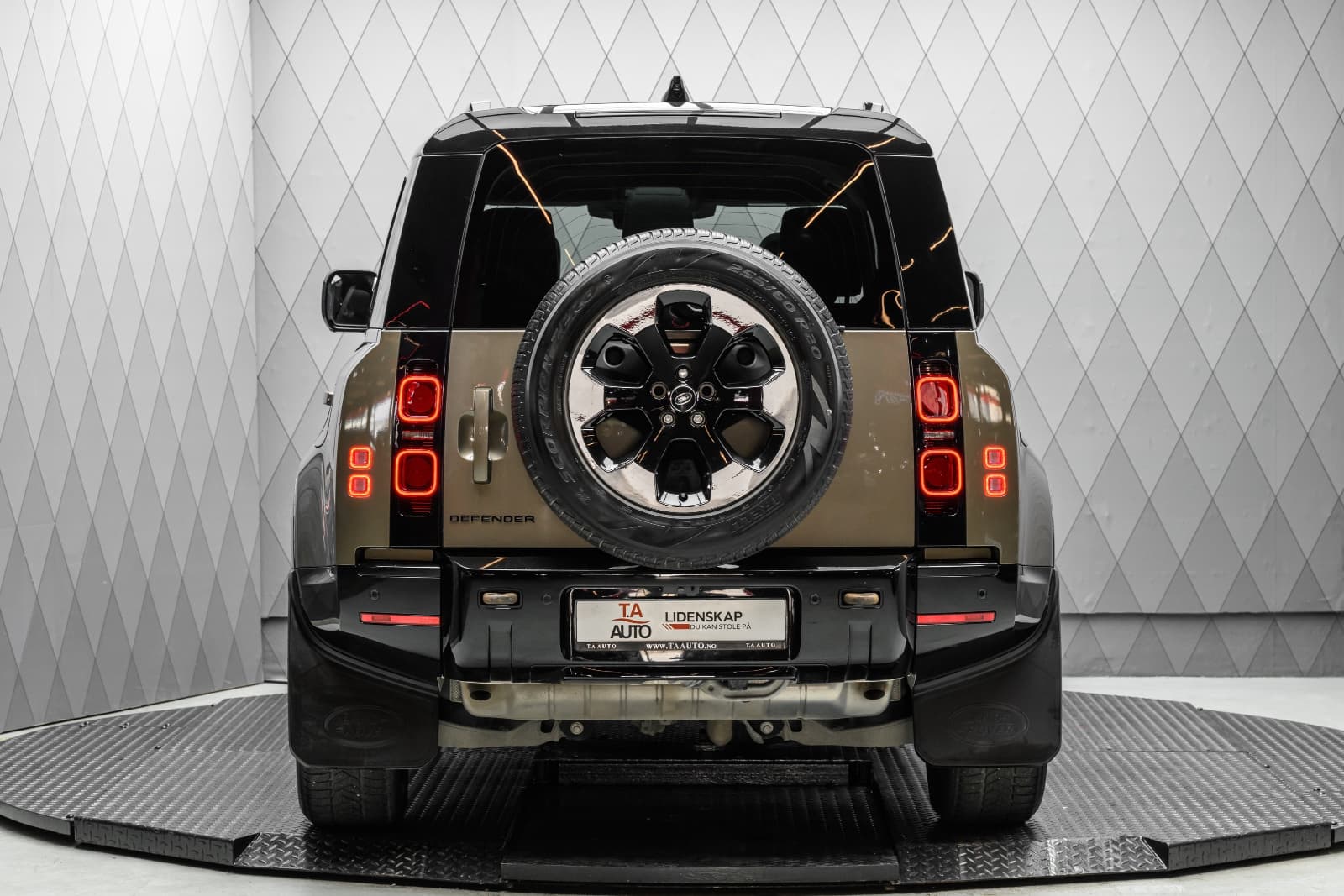 Land Rover Defender - bilde 13